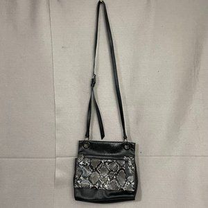Simply Vera Wang Crossbody Purse Black With Snakeskin Print